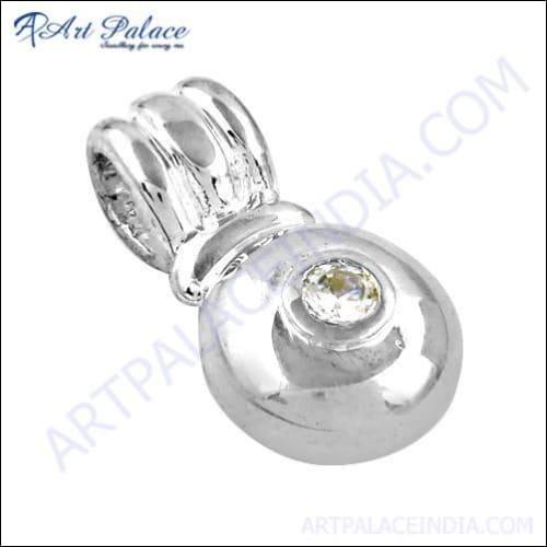 A stunning silver pendant featuring a sparkling cubic zirconia gemstone, elegantly designed for versatile wear.