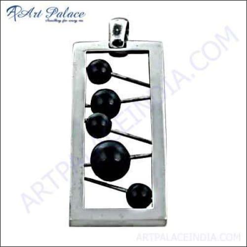 Stylish black onyx gemstone silver pendant showcasing elegant design and craftsmanship.