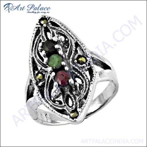 Traditional jewelry featuring Black Onyx, Dyed Ruby, and Green Aventurine, showcasing intricate designs and craftsmanship.