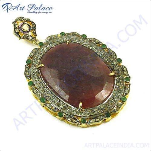 Trendy Victorian charm pendant jewelry for women, showcasing intricate design and elegant craftsmanship.