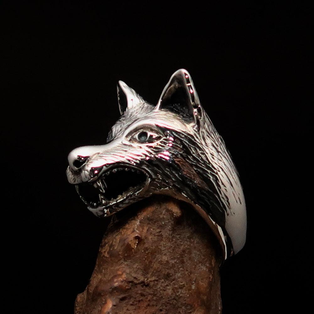 Men's Animal Ring featuring a detailed wolf's head design, crafted from high-quality Sterling Silver with a polished and antiqued finish.