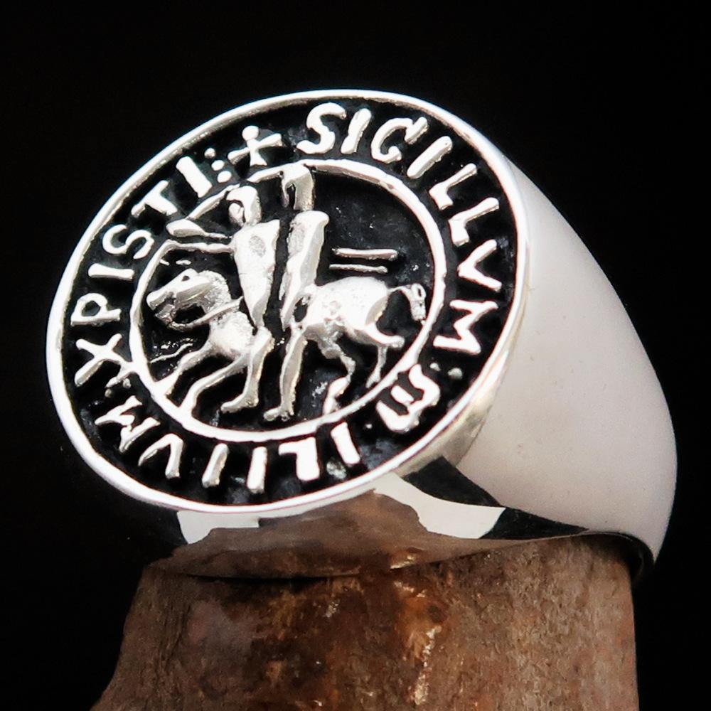 Men's Sterling Silver Templar Knight Seal Ring with intricate design and polished finish, showcasing its craftsmanship and quality.