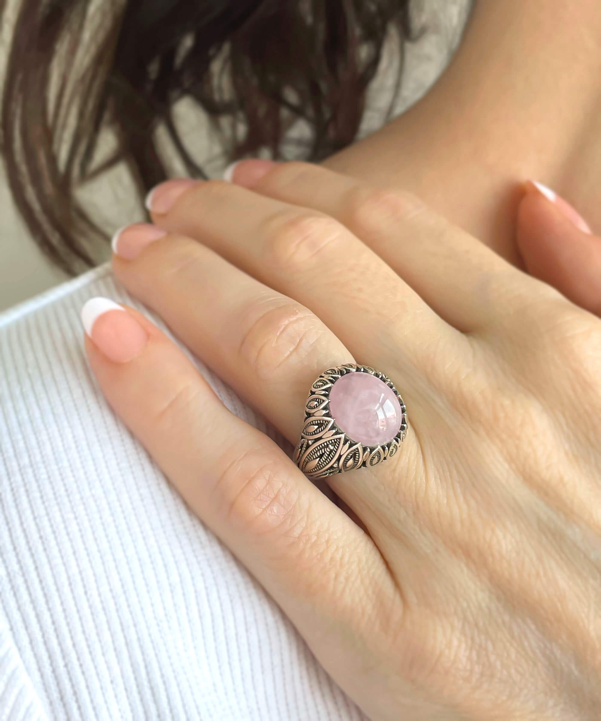 Elegant Filigree Art Rose Quartz Gemstone Women Silver Statement Ring featuring intricate leaf designs and a stunning pink gemstone.