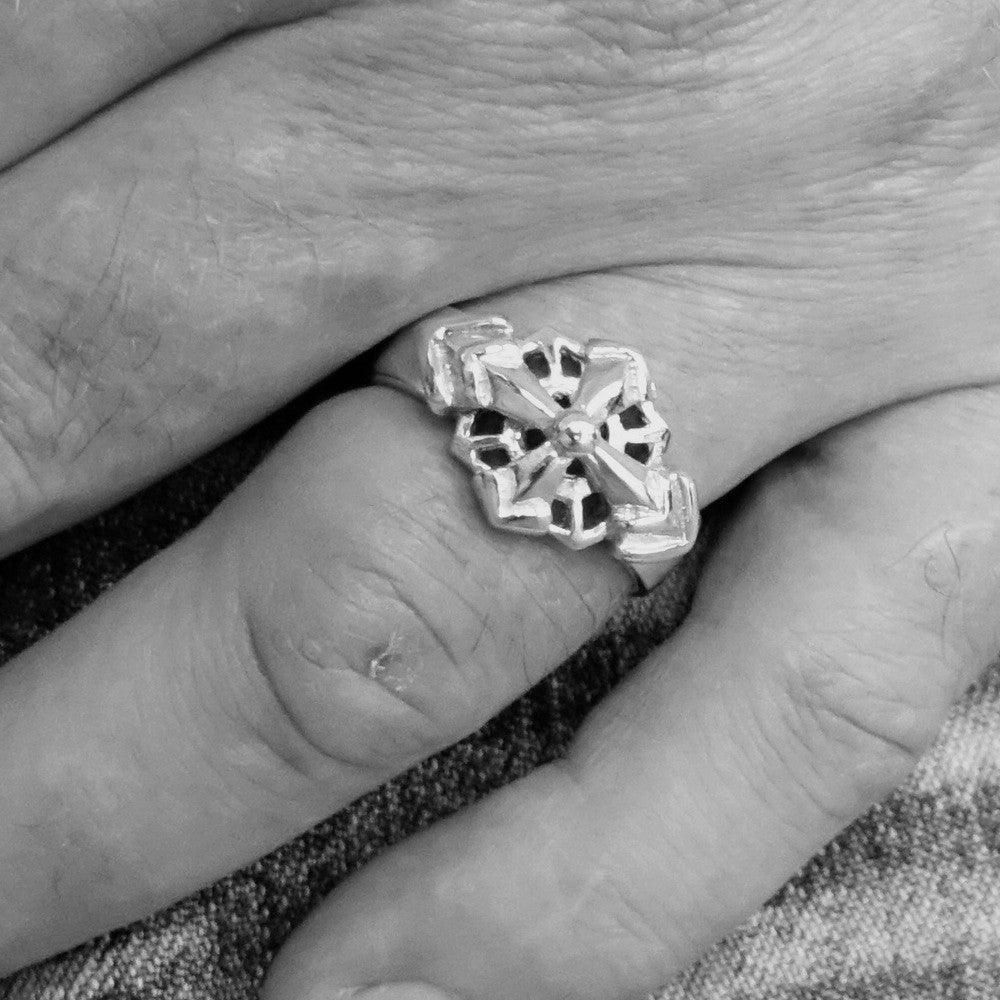 Men's Sterling Silver Ring featuring Eight Arrows Mariners Cross, high polished finish, showcasing intricate design and quality craftsmanship.