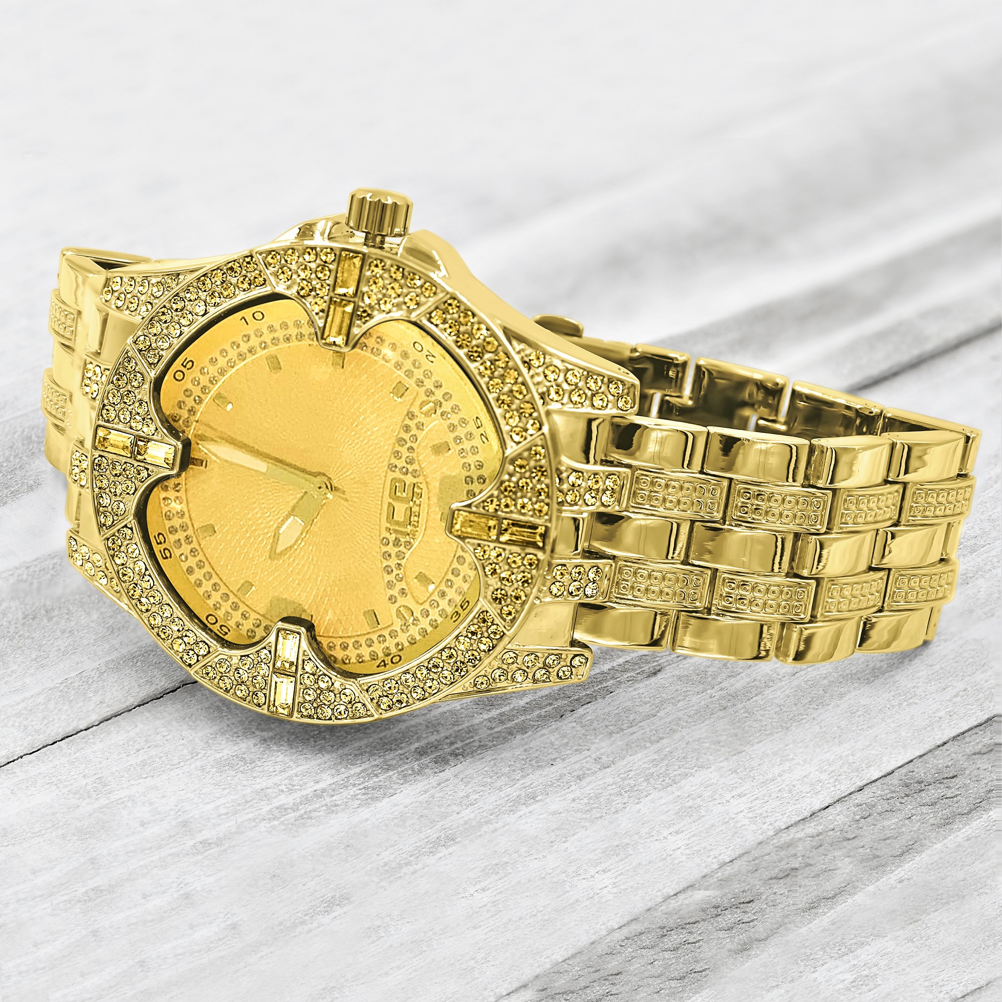 SOLITUDE Ice Master Watch featuring cubic zirconia on bezel and ears, showcasing a luxurious design.