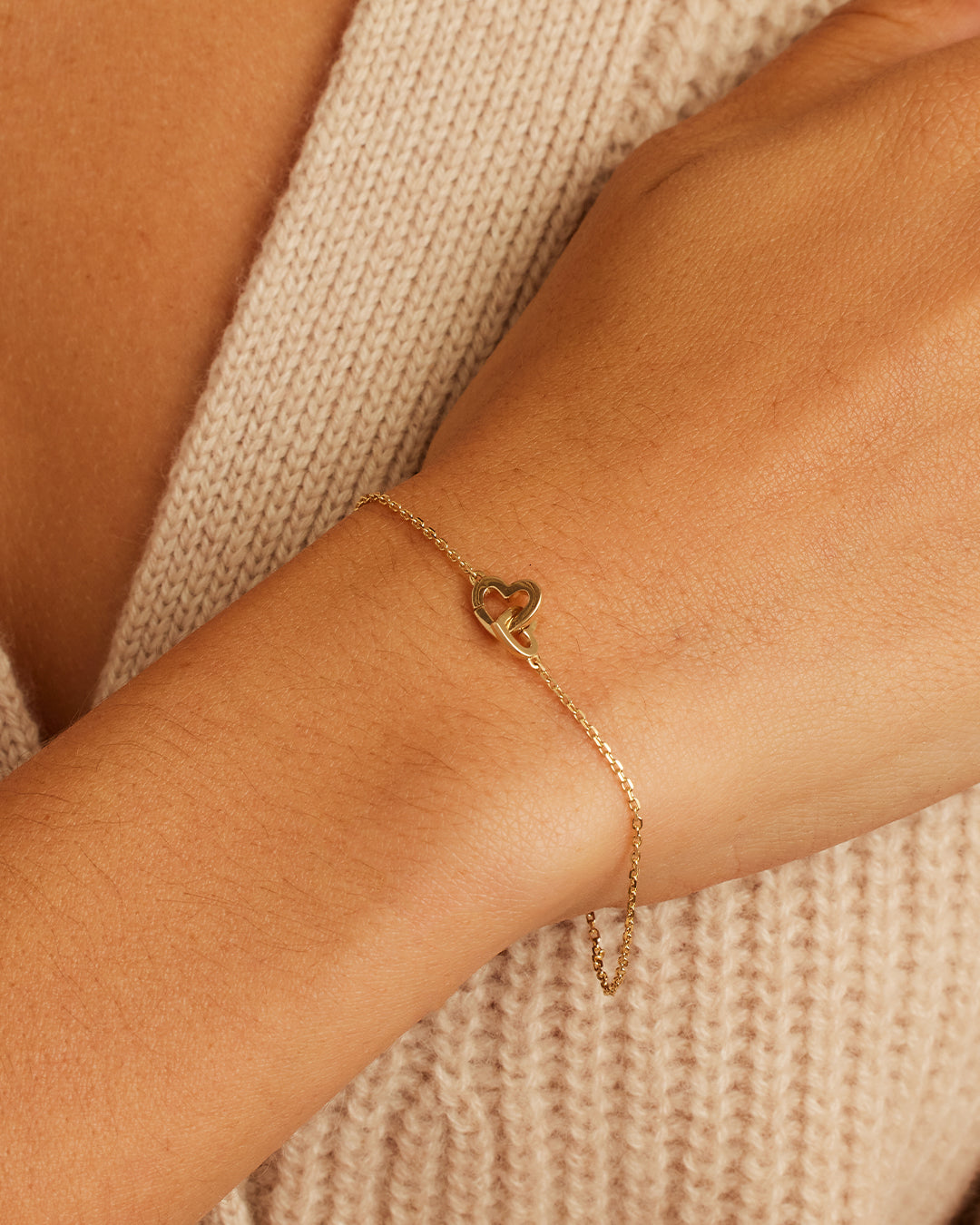 14k Gold Parker Heart Bracelet featuring a stunning heart-shaped design, symbolizing love and bravery.