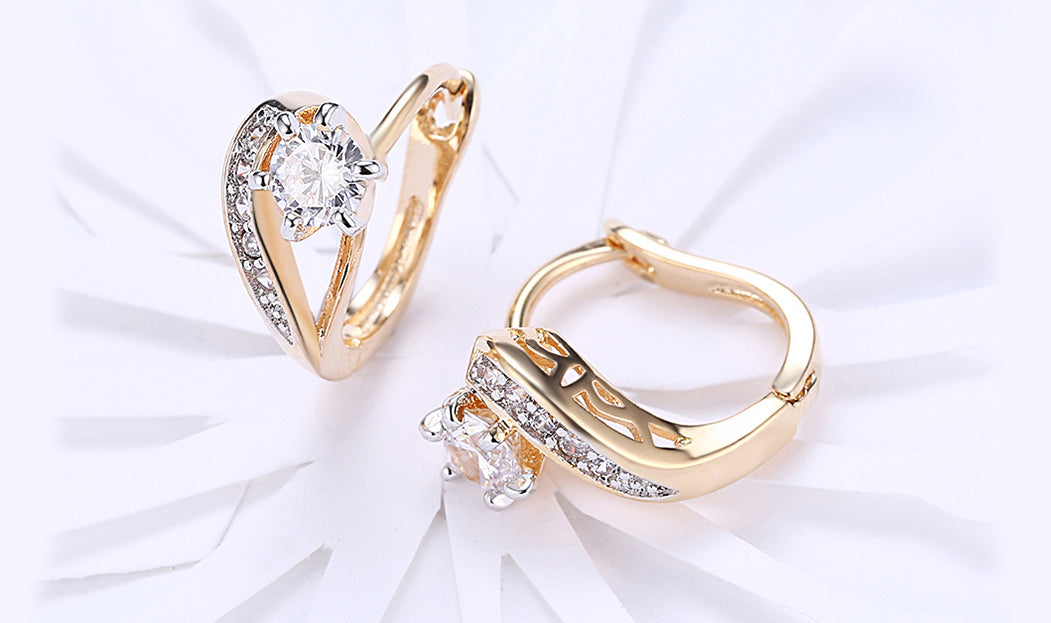 14K Gold Plating White Curved Harp Clip On Earrings showcasing elegant design and high-quality materials.