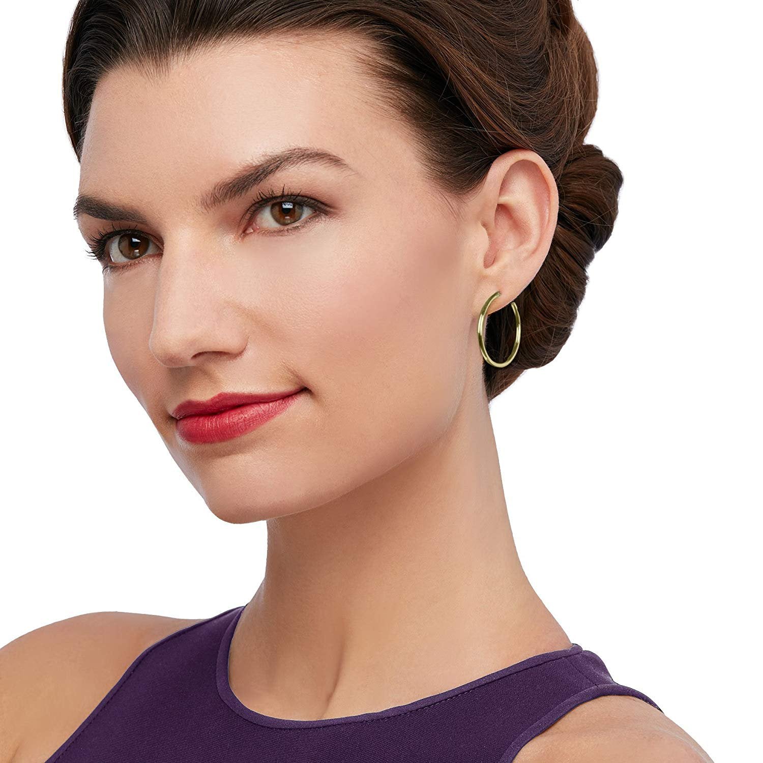 Elegant 1.5-inch classic round hoop earrings in 18K gold plated finish, showcasing a timeless design perfect for any occasion.