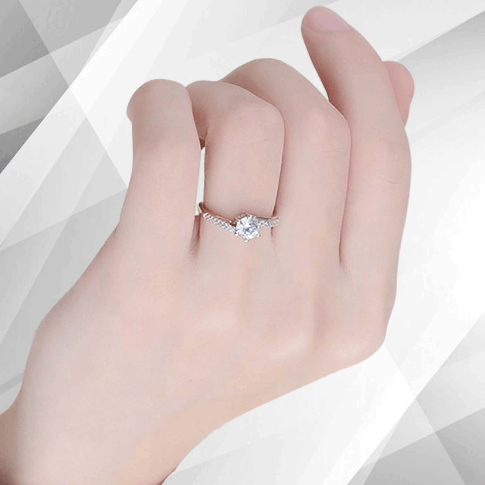 1.80Ct Round-Cut 15 Diamonds Solitaire Engagement Ring in 18K White Gold, showcasing its elegant design and sparkling diamonds.