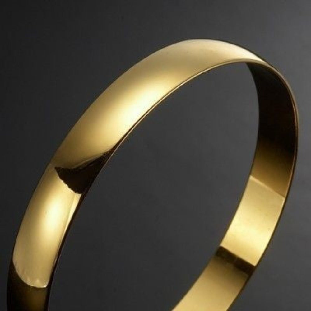 18ct Heavy Yellow Gold Plated Plain Women's Bangle, showcasing its elegant design and quality craftsmanship.
