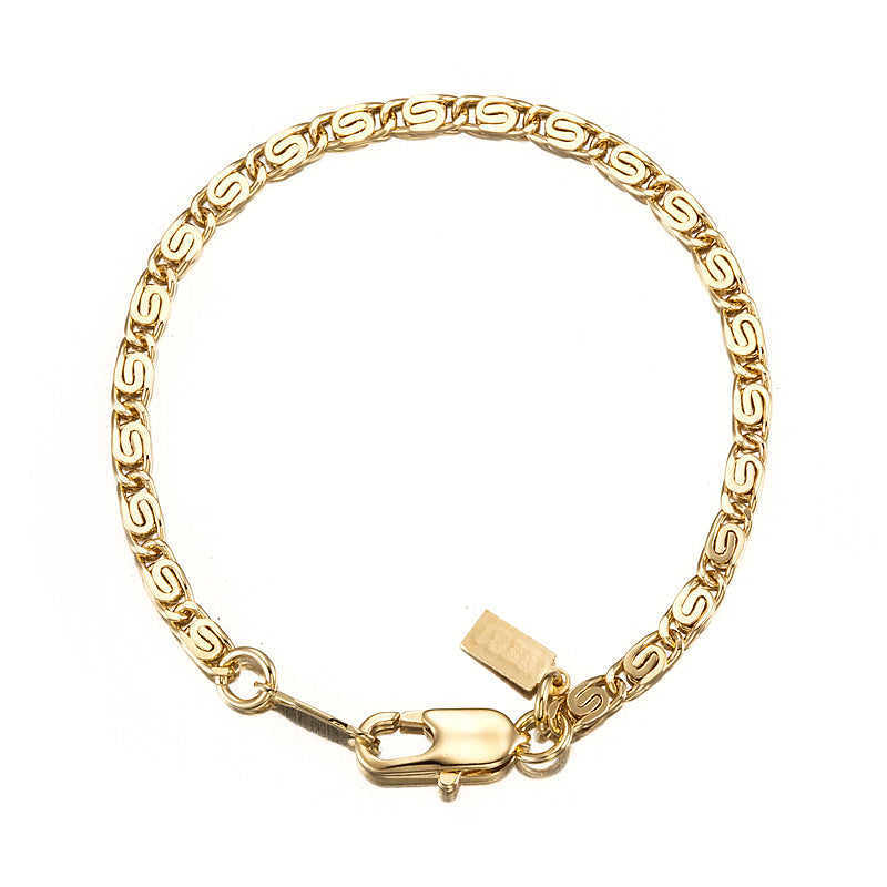 18ct Heavy Yellow Gold Plated Scroll Link Child Bracelet featuring a secure parrot clasp, designed for children.