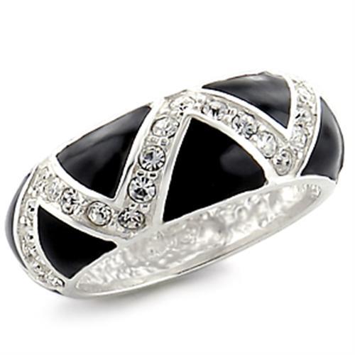 High-polished 925 sterling silver ring featuring a clear top grade crystal, showcasing elegance and craftsmanship.