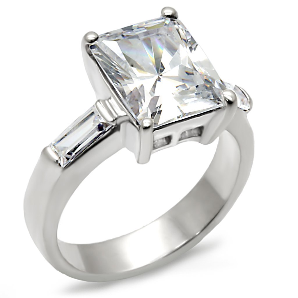 9D432 High-Polished 925 Sterling Silver Ring featuring a clear AAA Grade CZ center stone, showcasing its elegant design and high-polished finish.