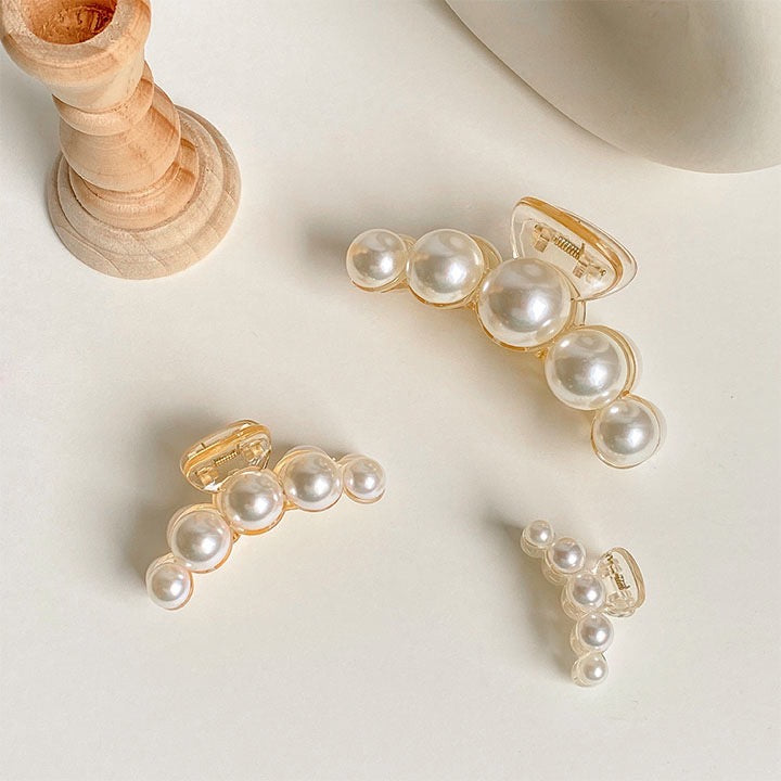 Acrylic Multi-Pearls Hair Clasp featuring elegant pearls and sturdy alloy design, available in three sizes.