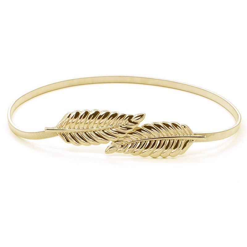 Adjustable leaf chain belt made of durable alloy, featuring a stylish leaf design and adjustable length.