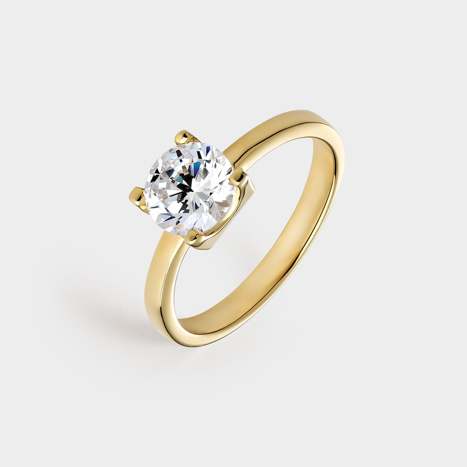 Anillo solitario de plata chapado en oro amarillo con circonita de 7 mm, elegante y brillante, ideal para cualquier ocasión.