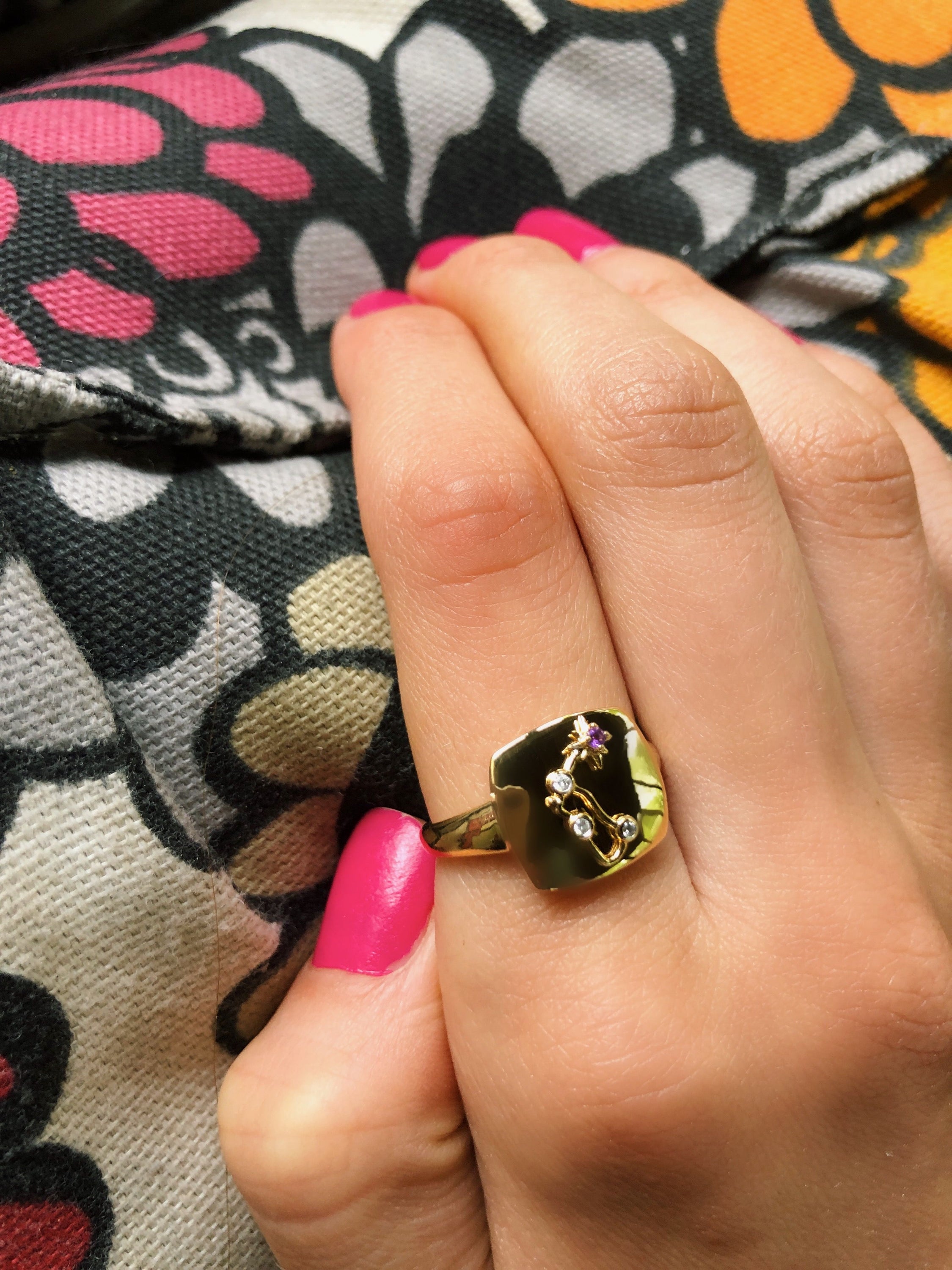 Aquarius Water-Bearer Amethyst & Diamond Constellation Signet Ring in 925 Sterling Silver with 14K Yellow Gold Vermeil plating.