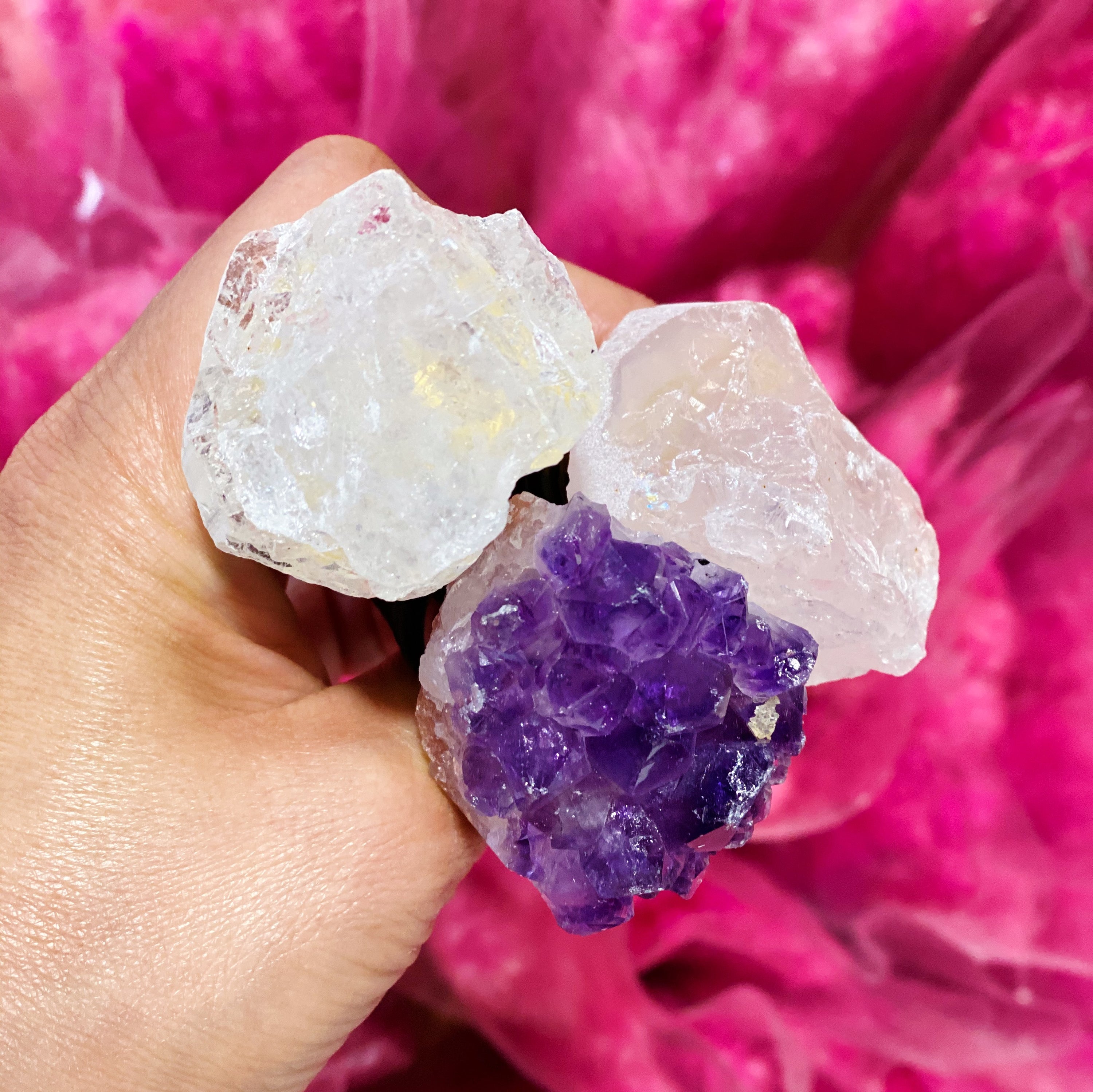 A luxurious wine stopper made from natural stone, showcasing unique patterns and colors, perfect for preserving wine.