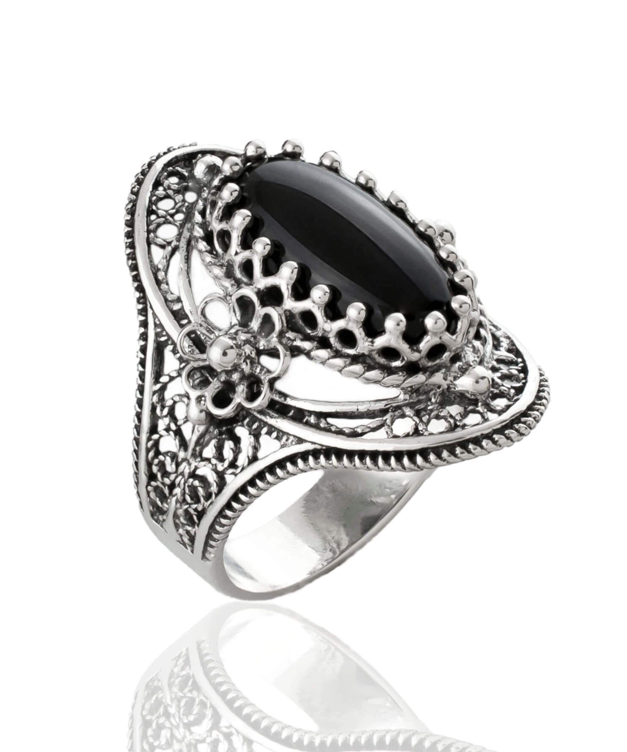 Black Onyx Gemstone Sterling Silver Women Statement Ring featuring daisy designs on both sides, elegantly polished for a stunning look.