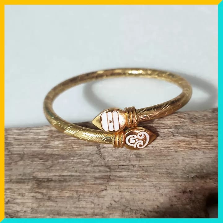 Gold-plated Brass Kada with arrowhead design, adjustable for comfort, ideal for meditation and spiritual healing.