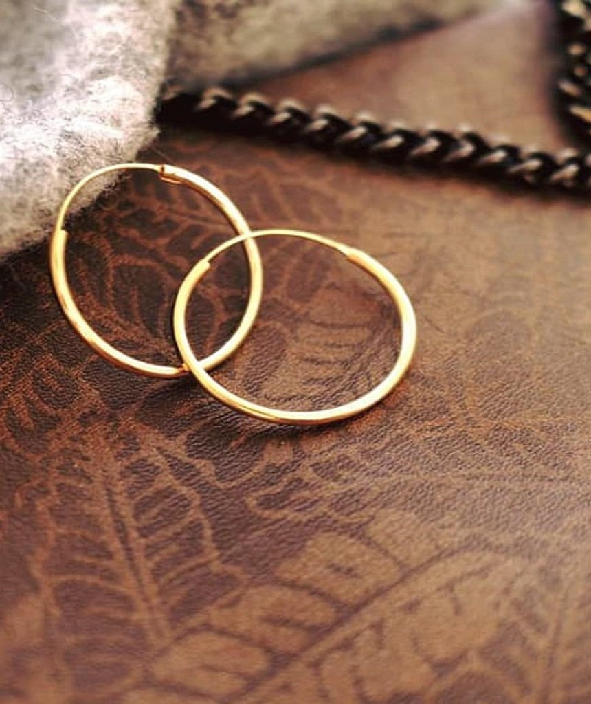 Classic Gold Hoop earrings made of sterling silver with 18k gold plating, showcasing a timeless and elegant design.