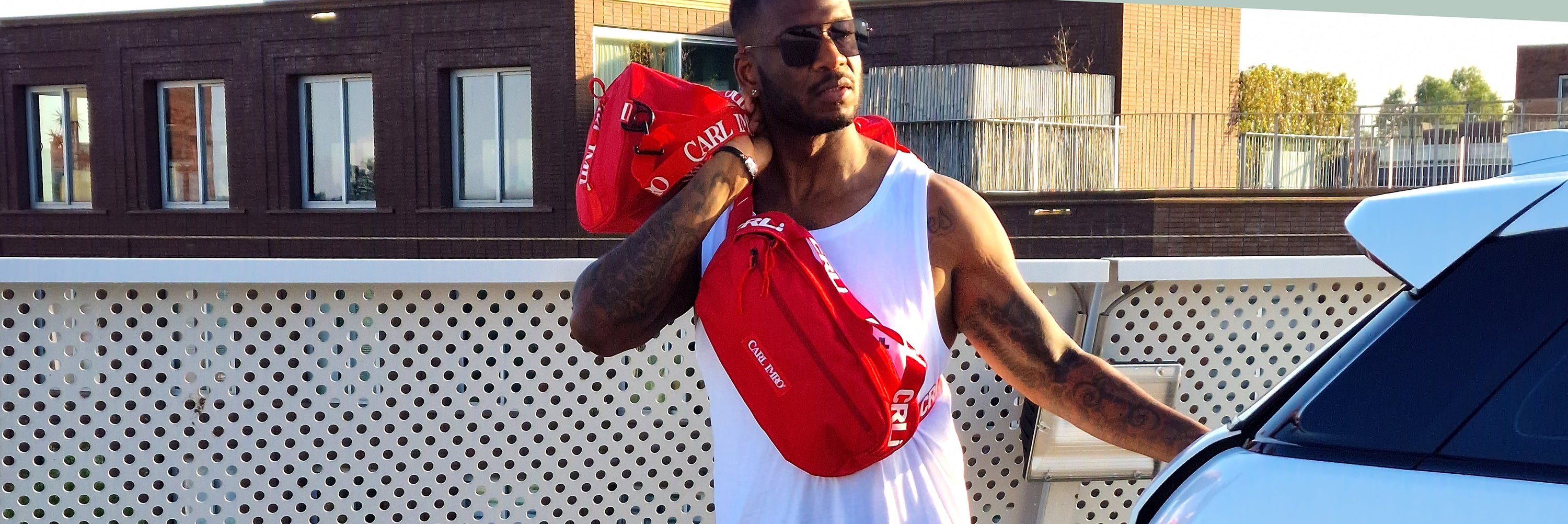 CRLi Extro Torro outdoor sports bag made from recycled nylon fabric, showcasing its stylish design and compact size.