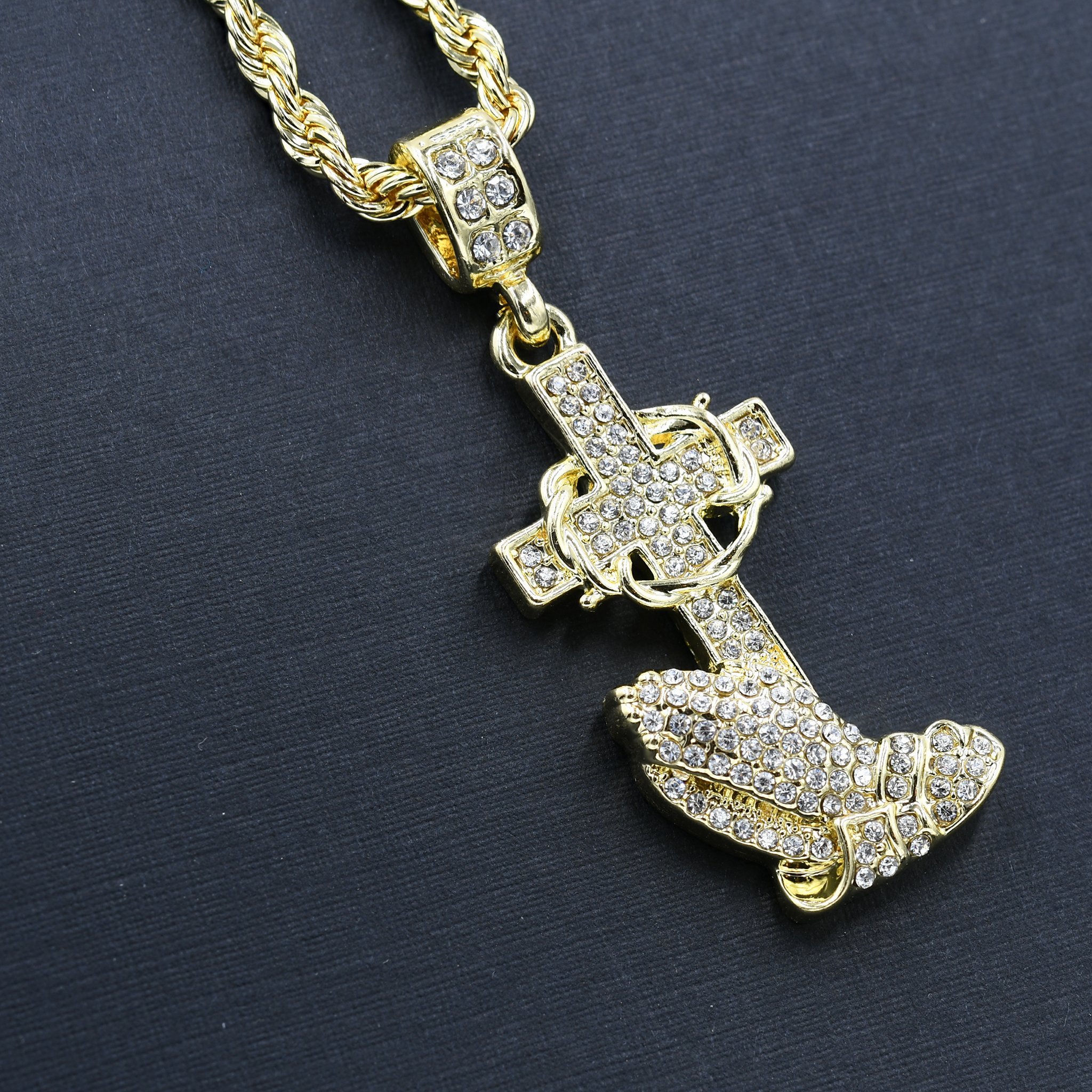CROSS HAND CHAIN AND CHARM featuring a crystal-studded pendant and a 24'' rope chain, perfect for hip-hop fashion.