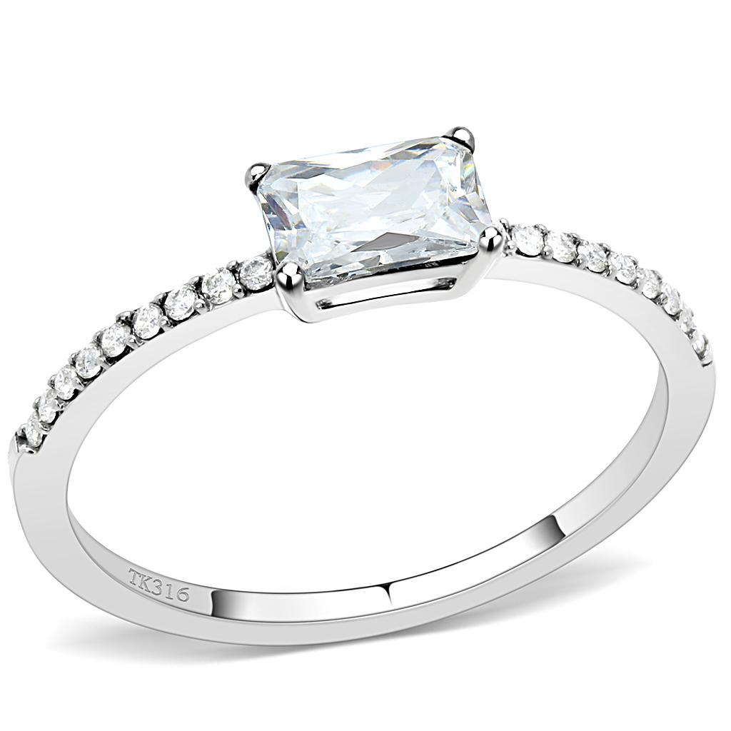 DA009 High Polished Stainless Steel Ring featuring a clear cubic stone, showcasing a sleek and modern design.