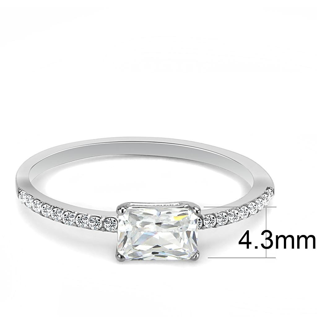 DA009 High Polished Stainless Steel Ring featuring a clear cubic stone, showcasing a sleek and modern design.