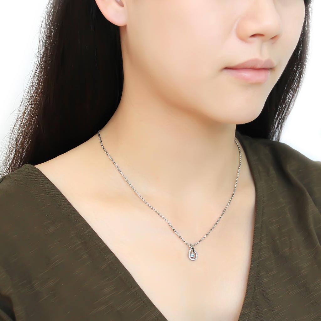 DA090 High Polished Stainless Steel Chain Pendant featuring a sea blue AAA Grade CZ stone, elegantly designed for durability and style.