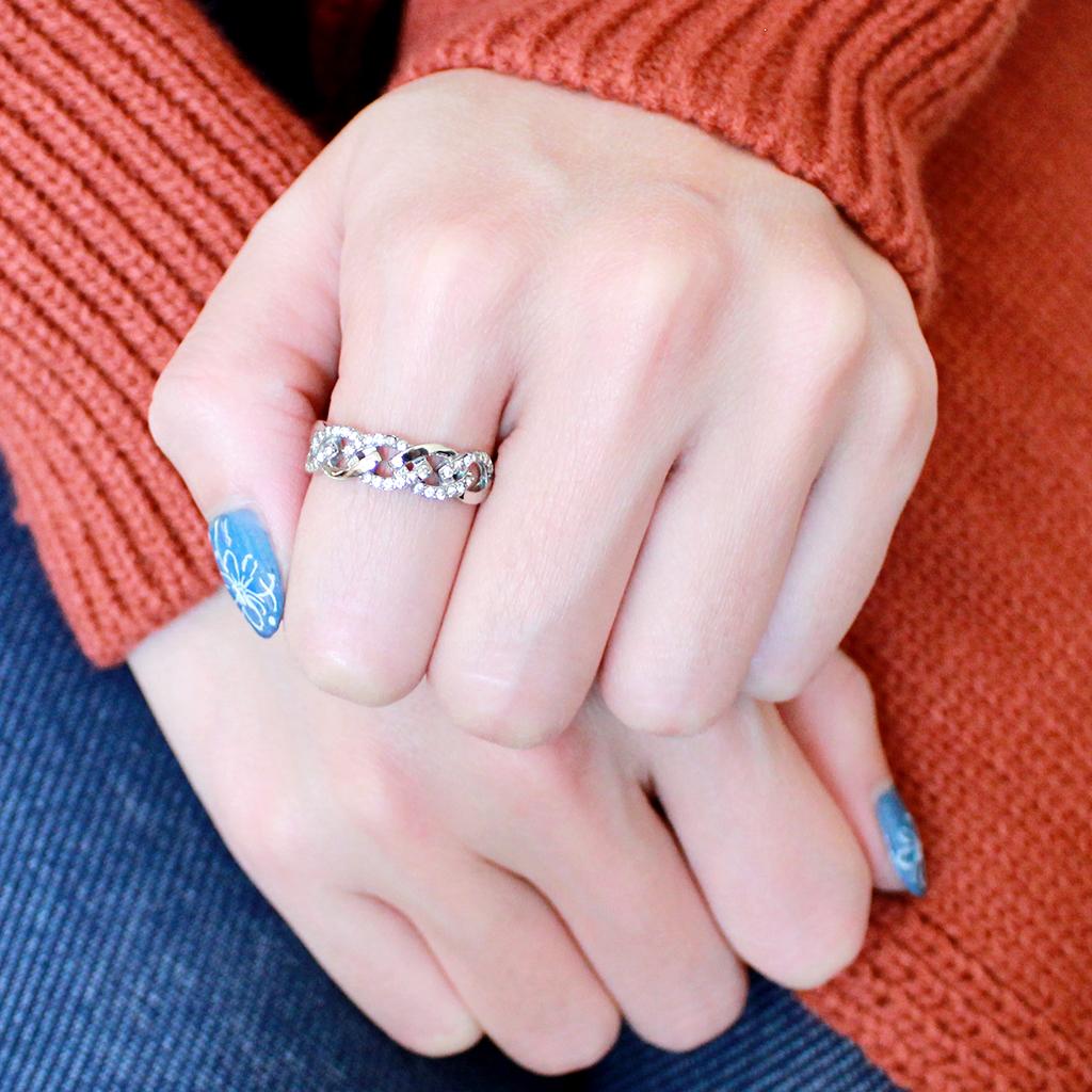 DA163 High Polished Stainless Steel Ring featuring a clear AAA Grade CZ stone, showcasing its elegant design and shiny finish.