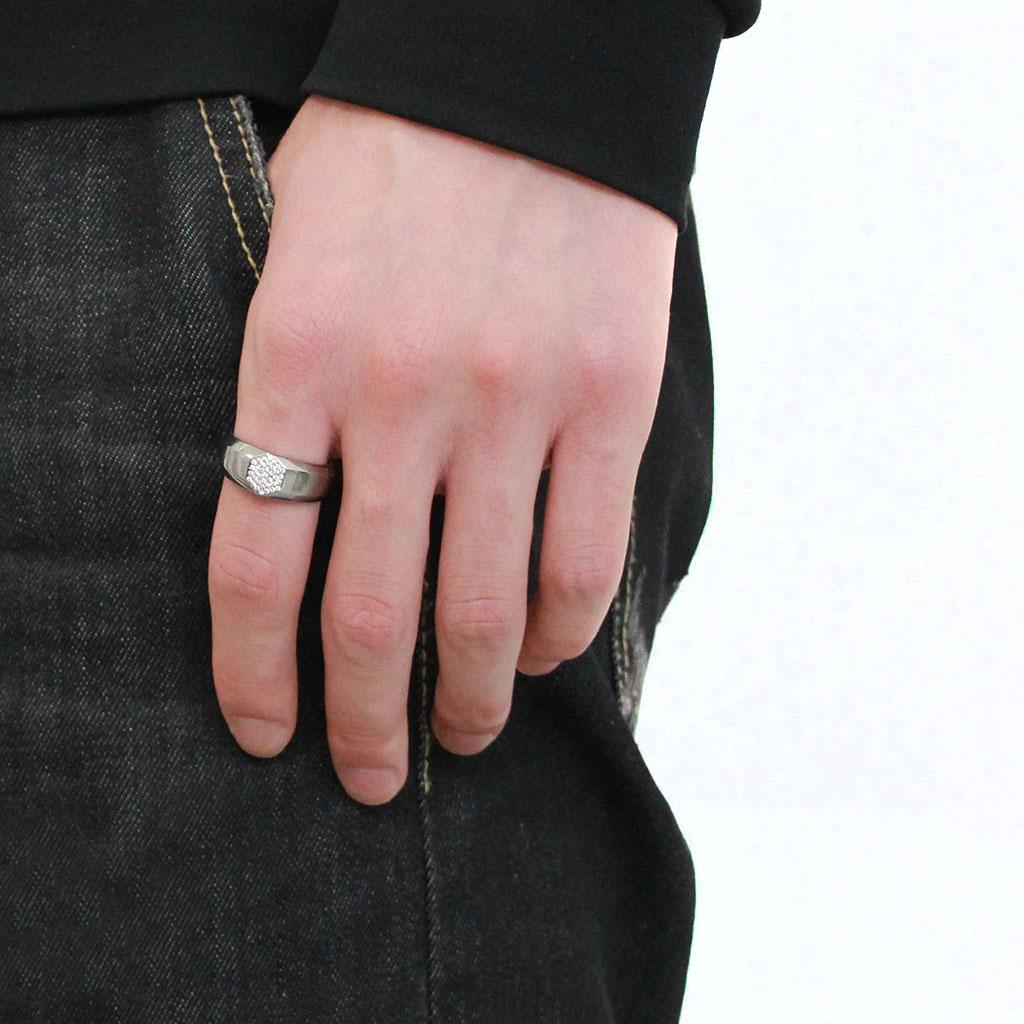 DA281 High Polished Stainless Steel Ring featuring a clear AAA Grade CZ stone, showcasing its elegant design and shiny finish.