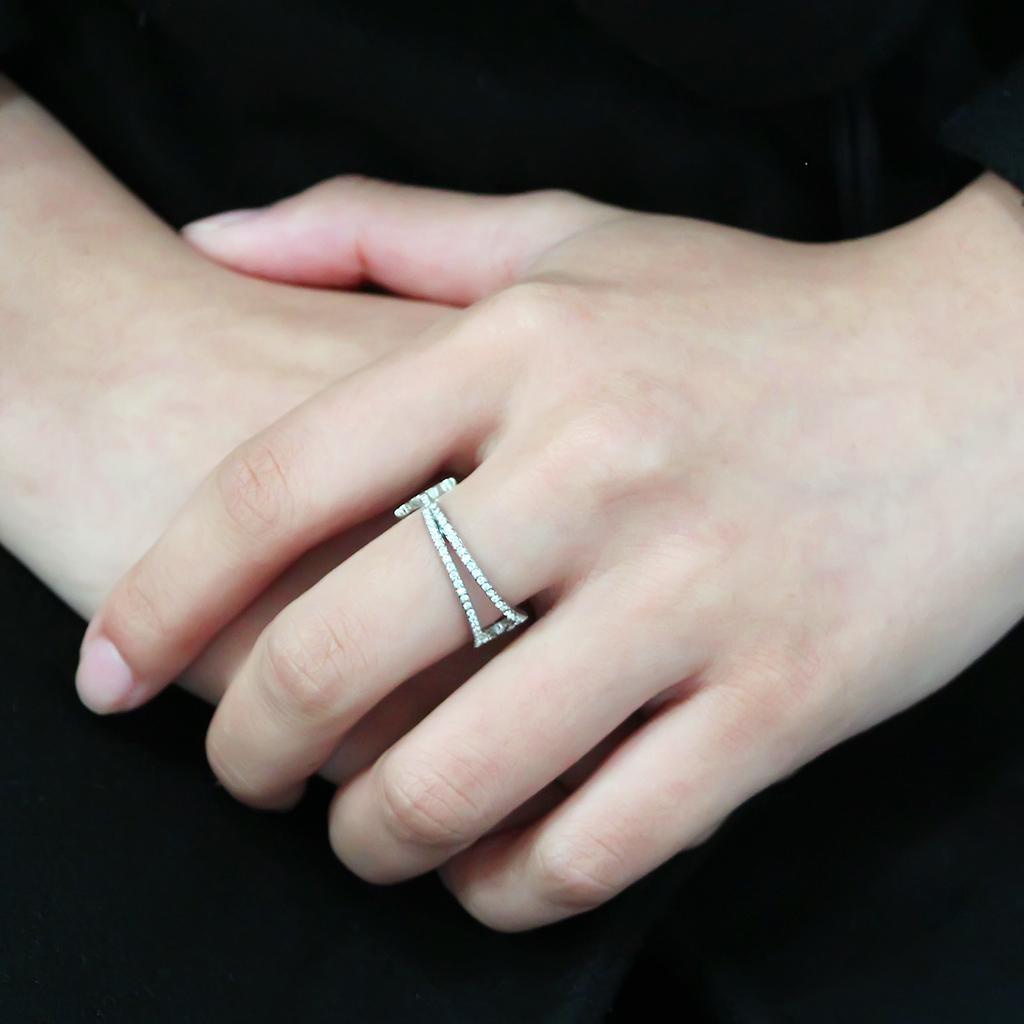 DA310 No Plating Stainless Steel Ring featuring a clear AAA Grade CZ stone, showcasing its elegant design and high-quality craftsmanship.