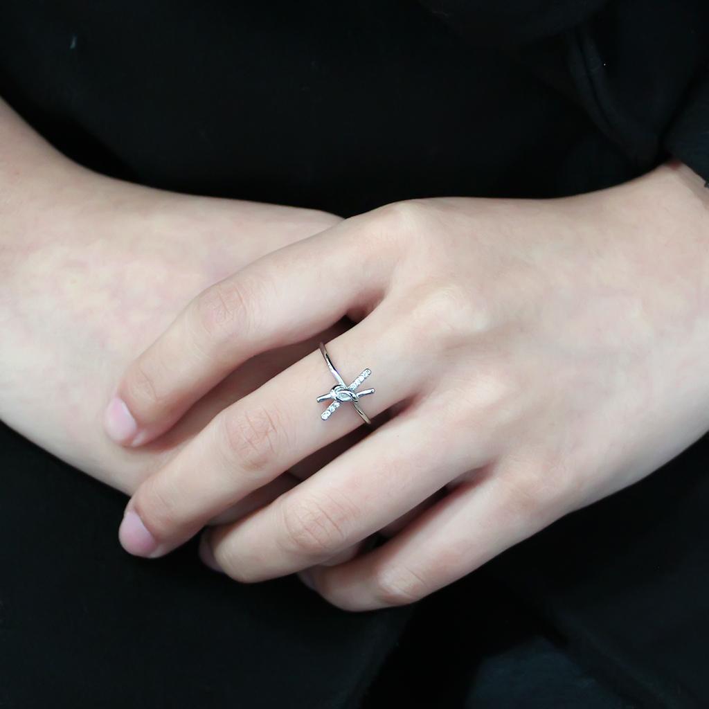 DA313 No Plating Stainless Steel Ring featuring a clear AAA Grade CZ stone, showcasing its elegant design and durable material.