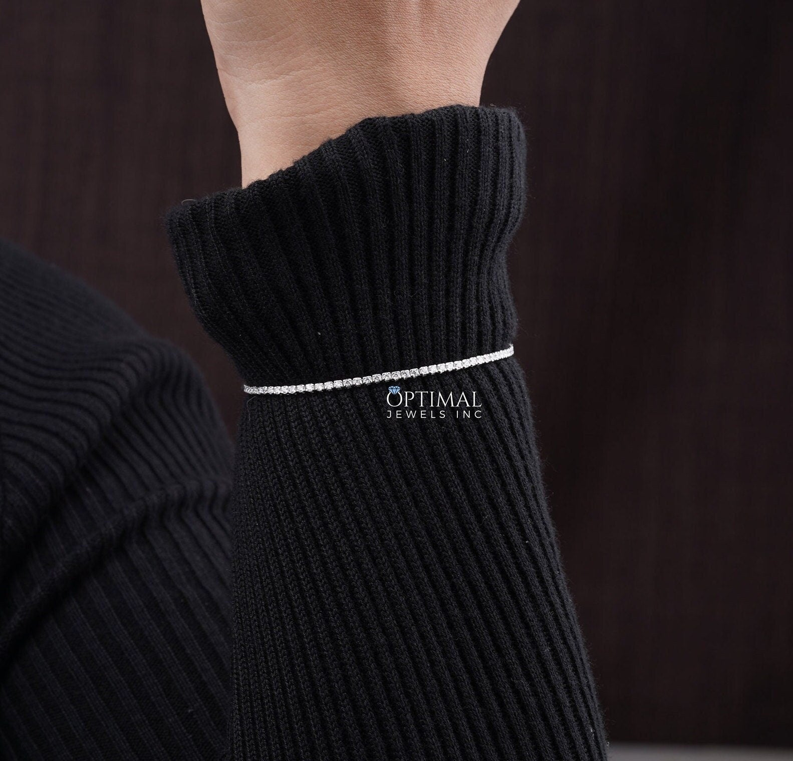 Dainty Lab-Grown Diamond Bracelet featuring a 1.00 CT round cut diamond set in a white gold band, perfect for everyday wear and special occasions.