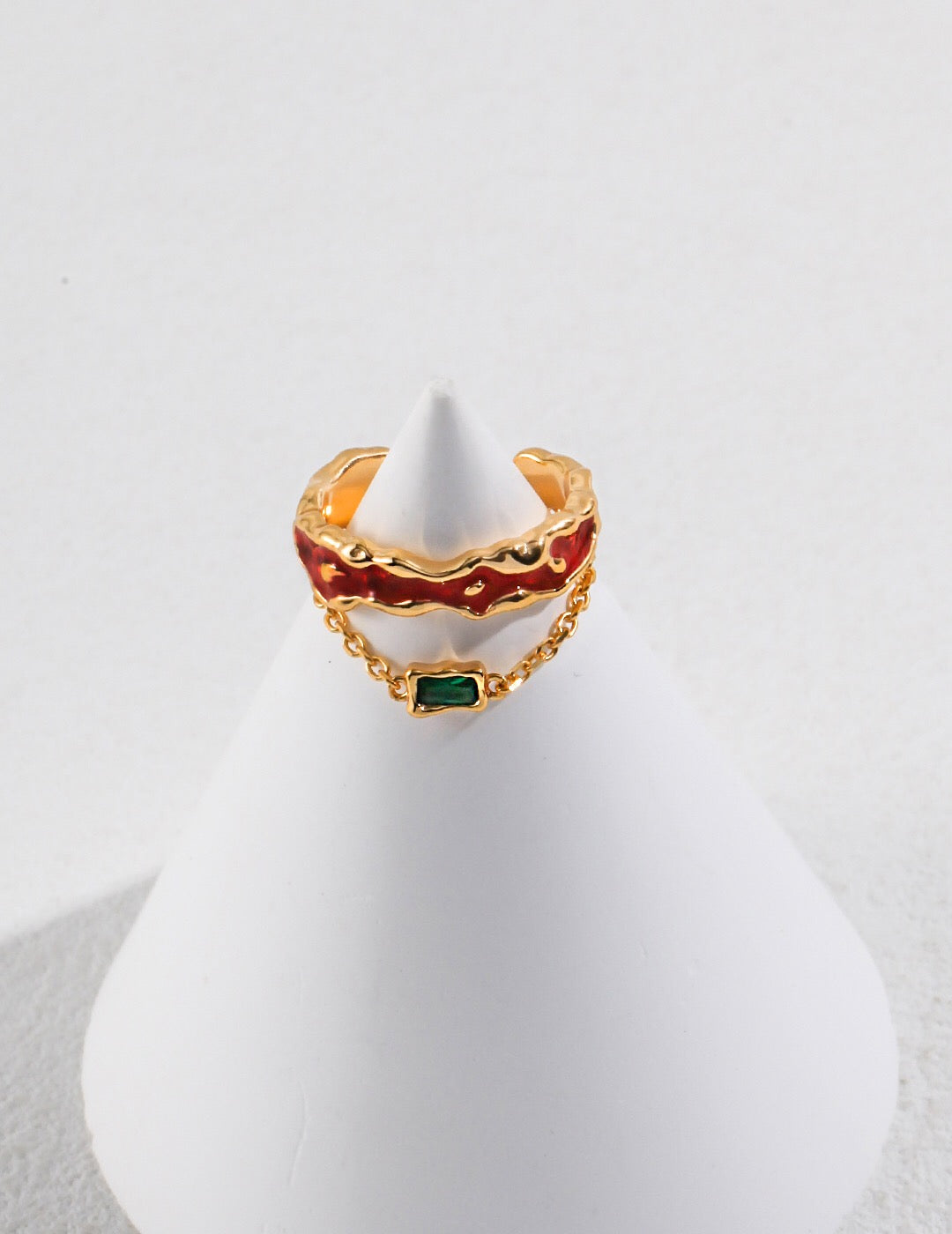 Drip Glaze Dangle Chain Ring featuring sterling silver and genuine freshwater pearls, elegantly designed for a sophisticated look.