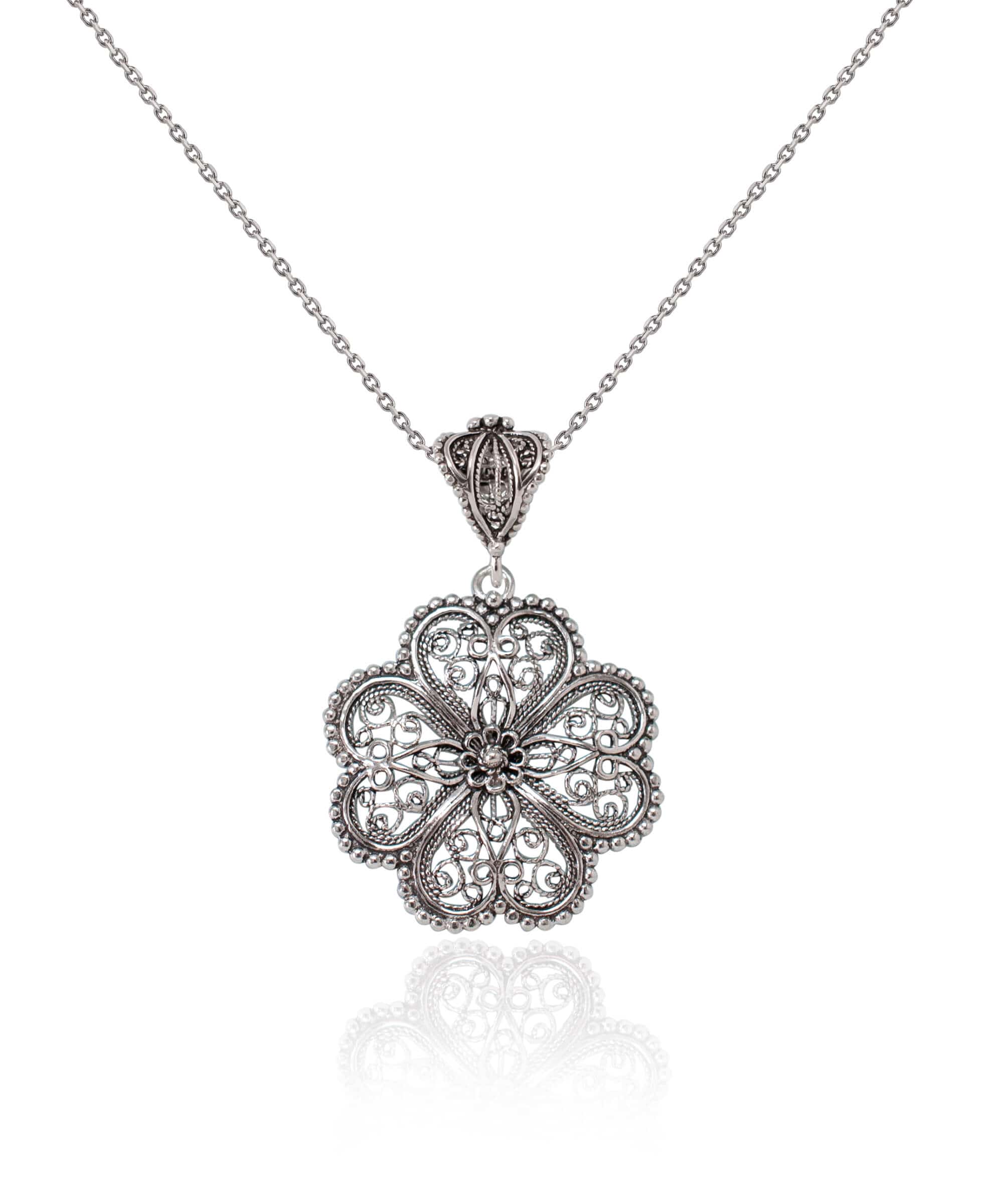 Elegant Filigree Art Heart to Heart Design Silver Pendant Necklace with intricate detailing, crafted from high-quality 925 sterling silver.