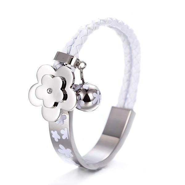 Elegant Flower Bud Wheat Chain Bar Bracelet made of stainless steel with gold plating, showcasing a modern design suitable for everyday wear.