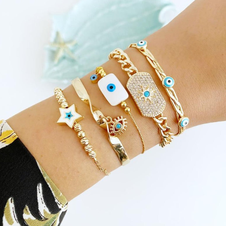 Gold Chain Evil Eye Bracelet featuring a durable stainless steel design with adjustable fit and elegant gold color.