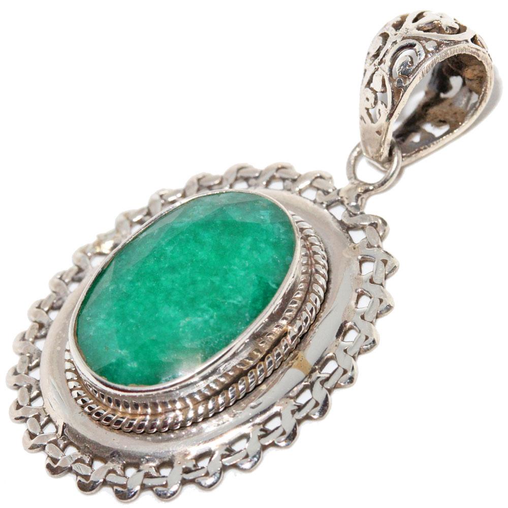 A stunning Green Onyx Rope-work Wreath Pendant made of sterling silver, featuring intricate rope-work design and a bezel set green onyx stone.