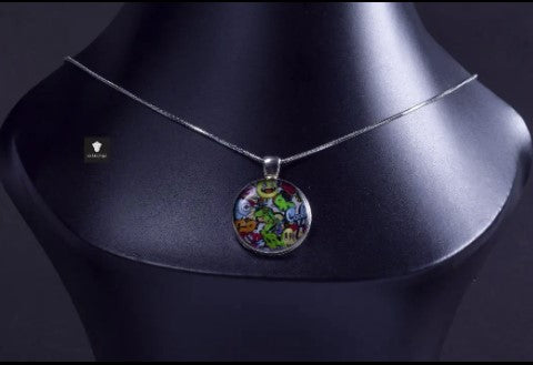 KING PENDANT PREMIUM 11 featuring an elegant heart charm symbolizing self-love and affection, perfect for gifting.