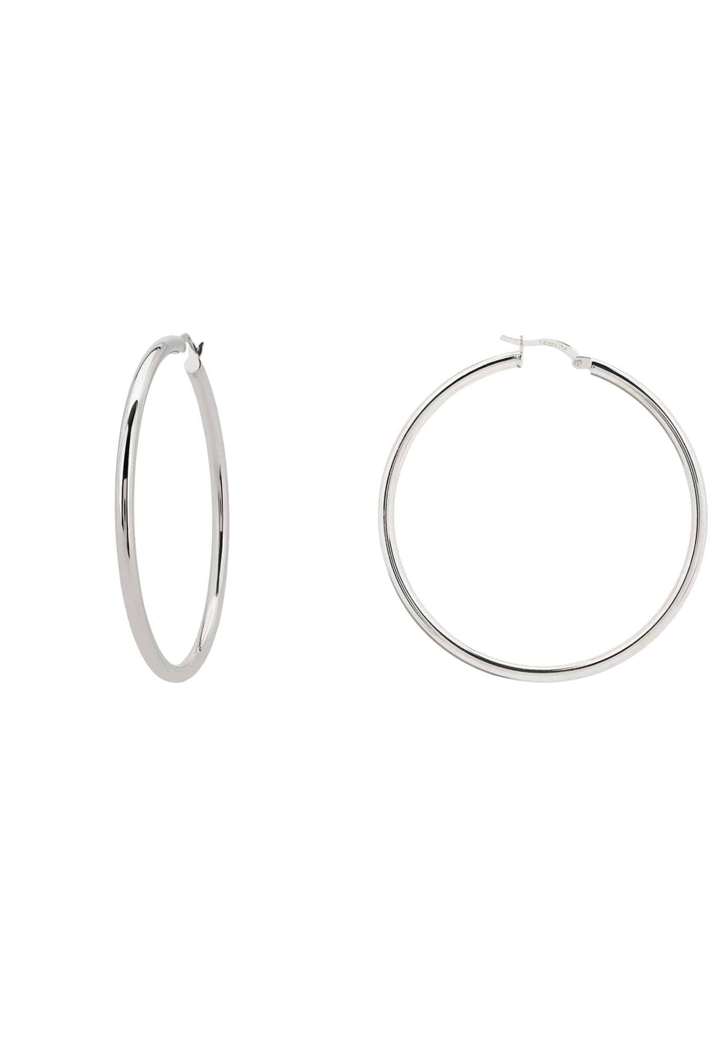 Large metallic hoop earrings in silver, crafted from 925 sterling silver, featuring a hollow design for comfort and elegance.