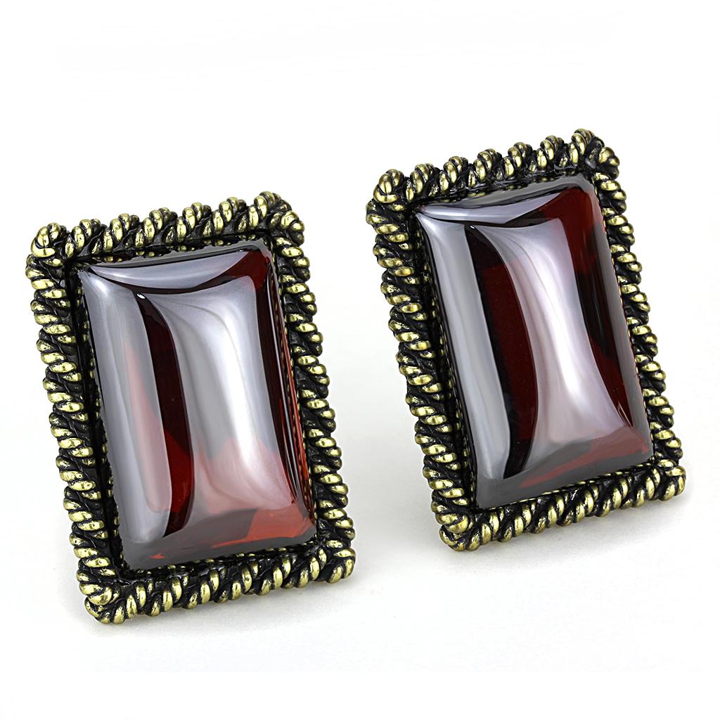 LO4203 Antique Copper Brass Earrings featuring AAA Grade CZ in Garnet, showcasing elegant design and vintage charm.