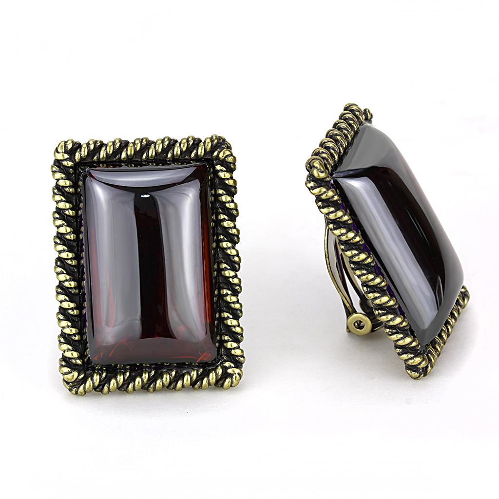LO4203 Antique Copper Brass Earrings featuring AAA Grade CZ in Garnet, showcasing elegant design and vintage charm.