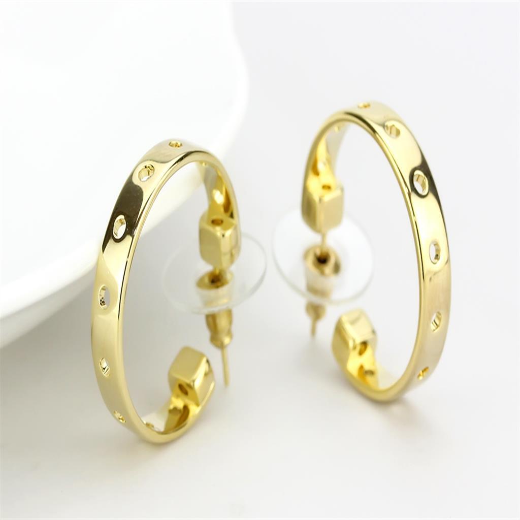Elegant LO4681 Gold Brass Earrings with a minimalist design, featuring a smooth gold finish and no stones.