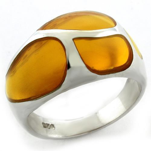 LOAS1175 High-Polished 925 Sterling Silver Ring with AAA Grade CZ stones, showcasing its elegant design and shine.