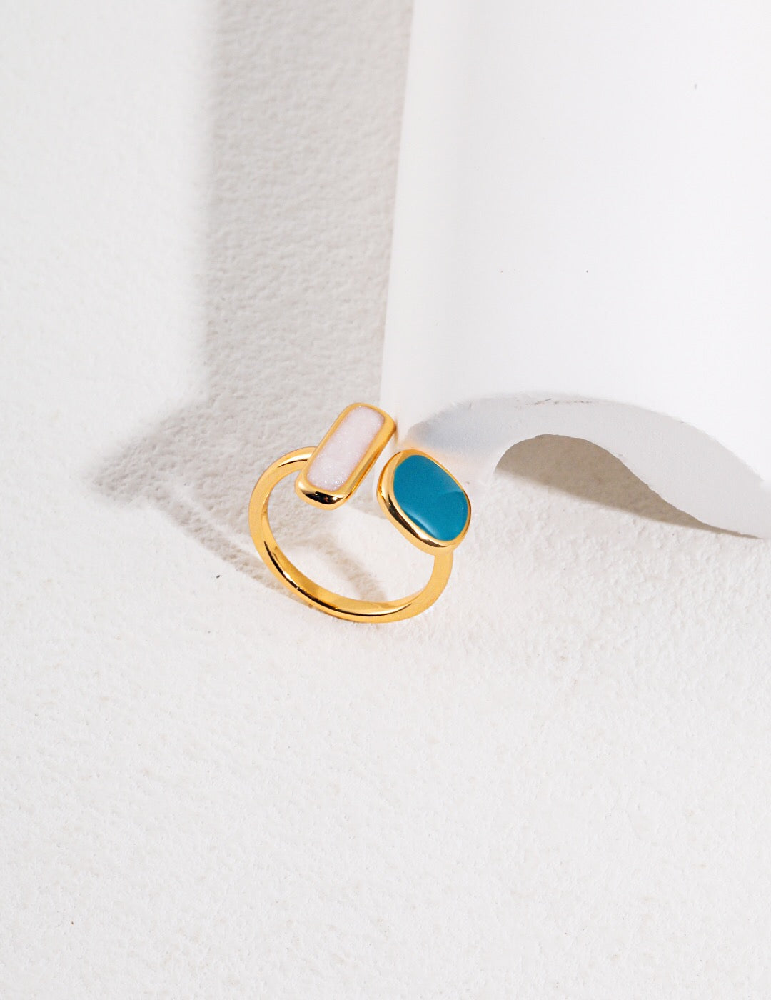 Minimalist Band Drip Glaze Open Ring featuring gold vermeil and lapis lazuli, elegantly designed with an adjustable band.