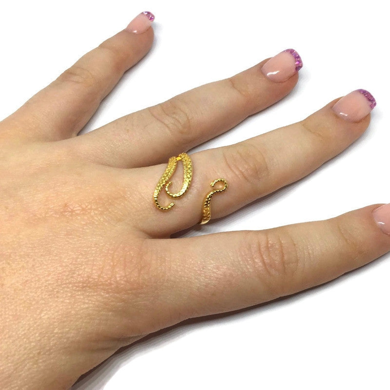 A beautifully crafted Octopus Tentacle Wraparound Ring made from 18ct gold and sterling silver plated steel alloy, showcasing intricate tentacle details.