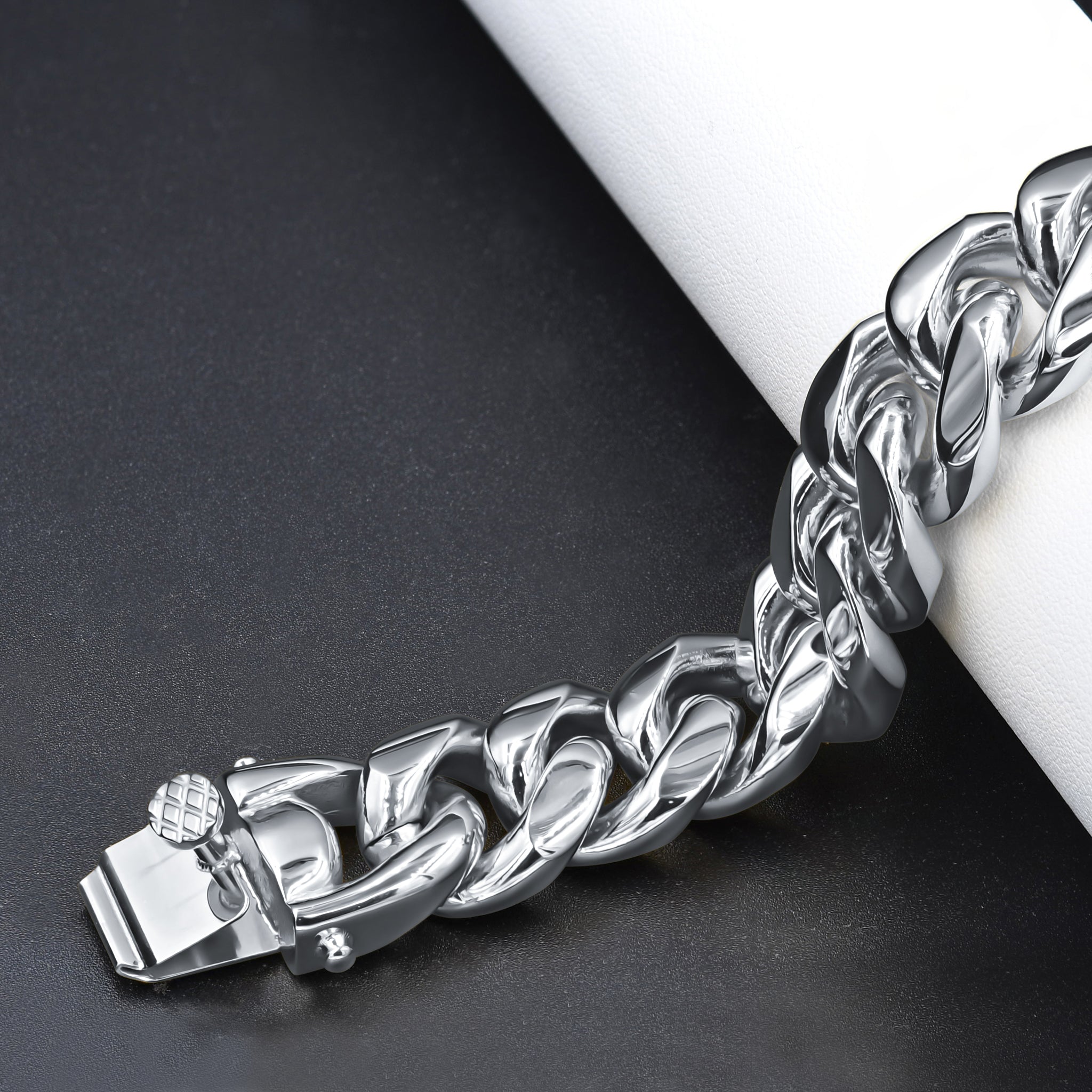 PARADISIACAL 18MM Bracelet featuring a sturdy clasp and AAA cubic zirconia stones, showcasing a high polish finish.