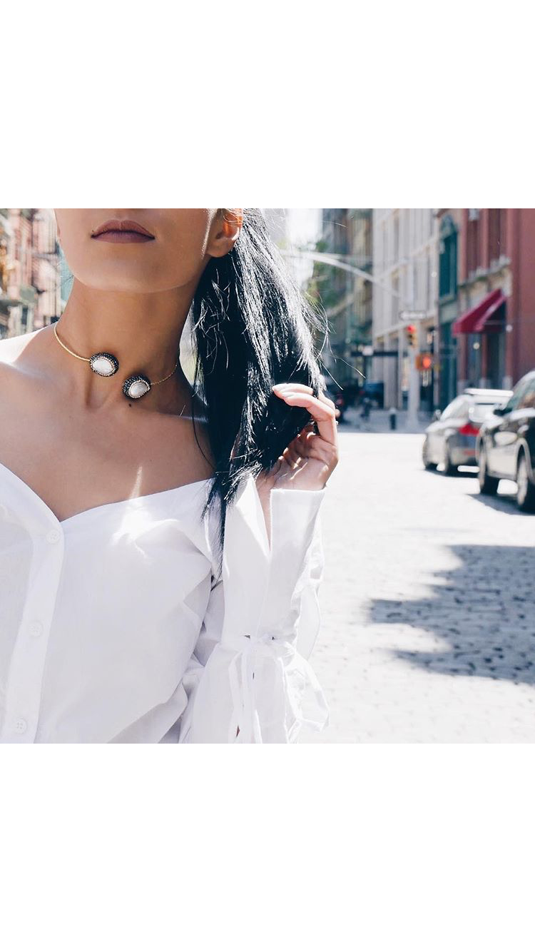 Elegant PEARL Choker featuring a white pearl on a yellow gold plated brass base, perfect for any occasion.